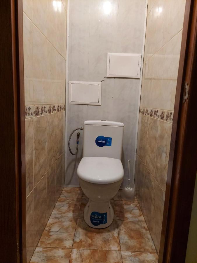 Apartment Sports Palace Просторная Квартира Рядом Дворец Спорта Charkiw Exterior foto